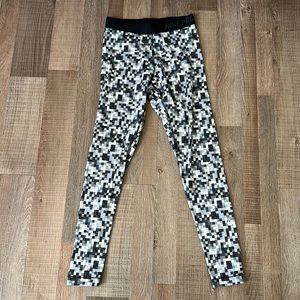 Nike Pro Geometric Leggings